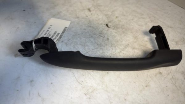 Poignee porte avant gauche RENAULT MEGANE 3 PHASE 2 - Image 1