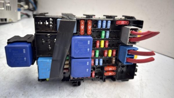 Porte fusible RENAULT GRAND SCENIC 4 Diesel - Image 1