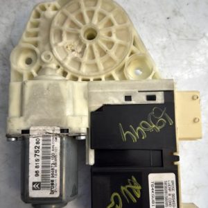 Moteur leve vitre avant gauche CITROEN C4 1 PHASE 1 Diesel - Image 1