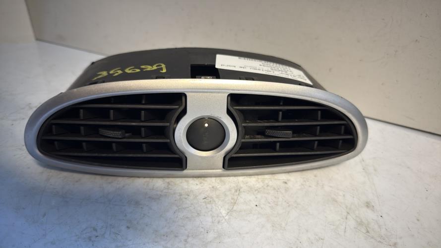 Aerateur tableau de bord RENAULT CLIO 3 PHASE 1 Essence - Image 2