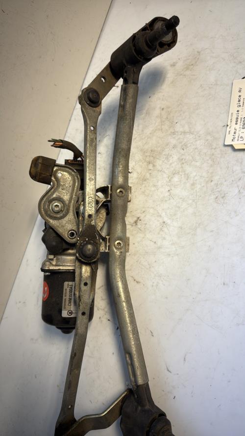 Moteur essuie glace avant RENAULT CLIO 3 PHASE 1 Essence - Image 2