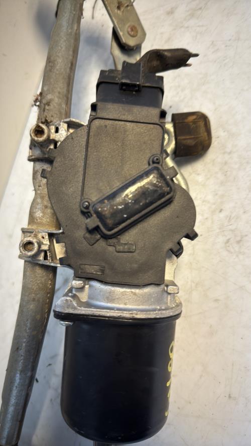 Moteur essuie glace avant RENAULT CLIO 3 PHASE 1 Essence - Image 3