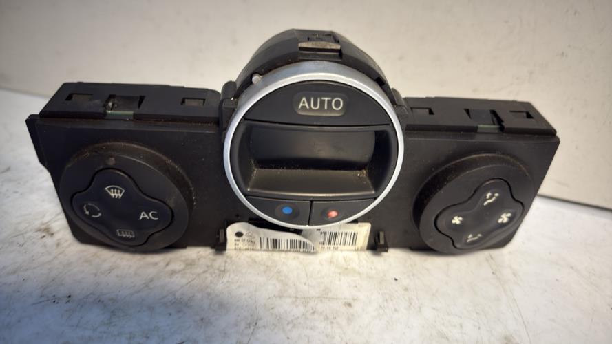 Commande chauffage RENAULT CLIO 3 PHASE 1 Diesel - Image 3