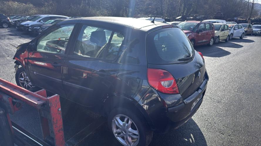 Plage arriere RENAULT CLIO 3 PHASE 1 Diesel - Image 3