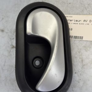 Poignee interieur avant droit DACIA LOGAN MCV 1 PHASE 2 BREAK Diesel - Image 1