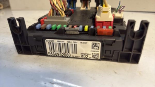 Boitier BSI CITROEN C3 2 PHASE 2 Essence - Image 3