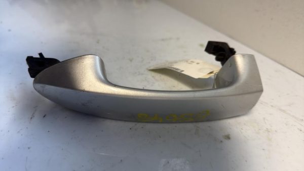 Poignee porte avant gauche FORD FIESTA 6 PHASE 1 Diesel - Image 2
