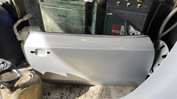 Porte avant droit AUDI A5 1 COUPE PHASE 1 Diesel - Image 3