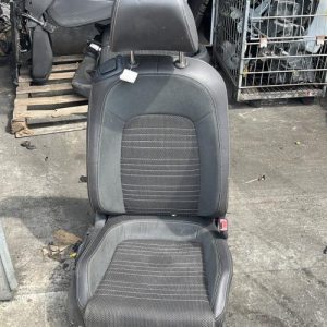 Siege avant droit VOLKSWAGEN SCIROCCO 3 PHASE 1 COUPE Essence - Image 1