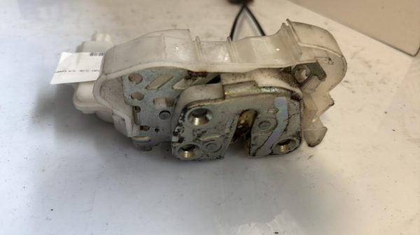Serrure avant gauche SUBARU LEGACY 4 PHASE 2 BREAK Essence - Image 4