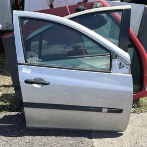 Porte avant droit RENAULT CLIO 3 PHASE 1 Diesel - Image 1