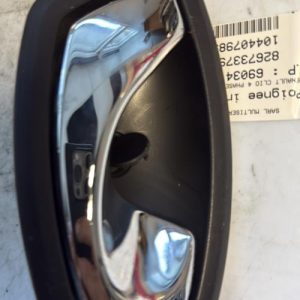 Poignee interieur avant gauche RENAULT CLIO 4 PHASE 1 BREAK Diesel - Image 1