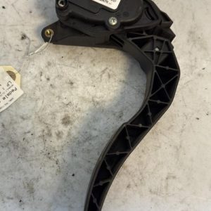 Pedale d'accelerateur RENAULT CLIO 4 PHASE 1 BREAK Diesel - Image 1