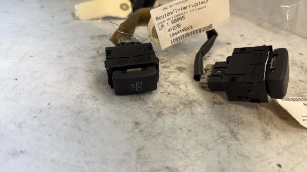 Bouton/Interrupteur NISSAN 350 Z CABRIOLET Essence - Image 1