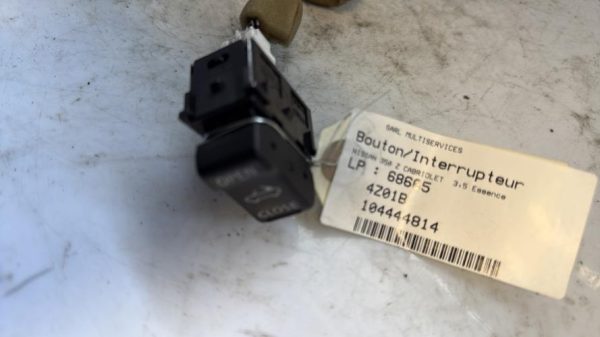 Bouton/Interrupteur NISSAN 350 Z CABRIOLET Essence - Image 1