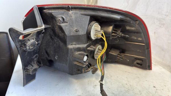 Feu arriere principal gauche (feux) KIA RIO 3 PHASE 1 Diesel - Image 5
