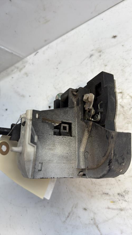 Serrure avant droit RENAULT CLIO 2 PHASE 2 Essence - Image 2
