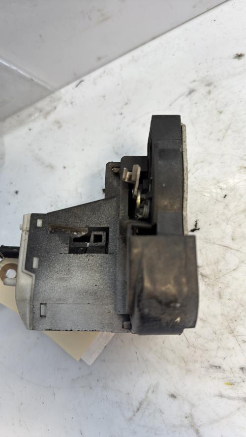 Serrure avant droit RENAULT CLIO 2 PHASE 2 Essence - Image 3