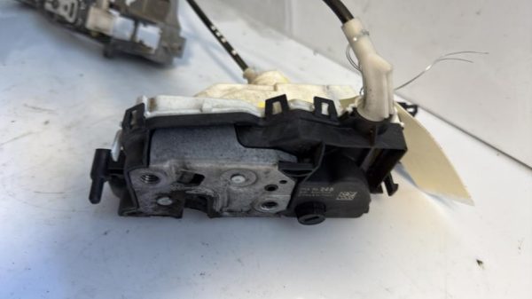 Serrure avant droit CITROEN C3 2 PHASE 2 Diesel - Image 2