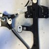 Leve vitre mecanique arriere gauche OPEL CORSA F Essence - Image 2