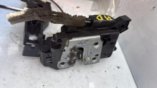 Serrure arriere droit RENAULT CLIO 3 PHASE 2 Essence - Image 1