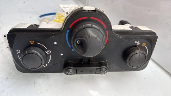 Commande chauffage RENAULT CLIO 3 PHASE 2 Essence - Image 2