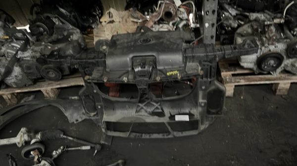 Armature avant, Masque avant BMW SERIE 1 E87 PHASE 1 Essence - Image 3