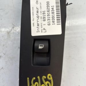 Interrupteur de leve vitre avant droit BMW SERIE 1 E81 Essence - Image 1