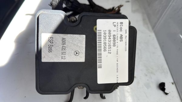 Bloc ABS (freins anti-blocage) MERCEDES CLASSE A 176 PHASE 1 Diesel - Image 2
