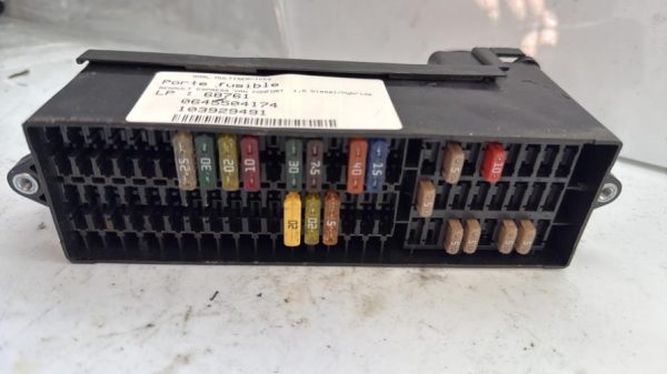 Porte fusible RENAULT EXPRESS VAN Diesel/Hybride - Image 1