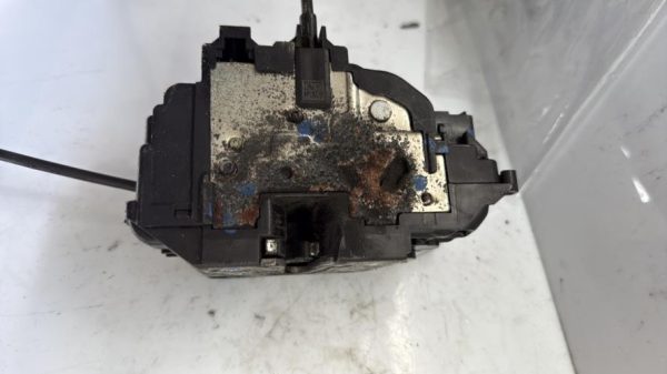 Serrure arriere gauche RENAULT MEGANE 3 PHASE 1 Diesel - Image 3