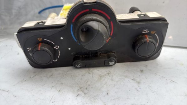 Commande chauffage RENAULT CLIO 3 PHASE 1 Essence - Image 3