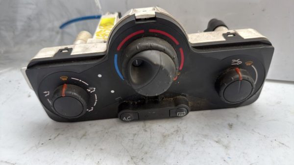 Commande chauffage RENAULT CLIO 3 PHASE 1 Essence - Image 4