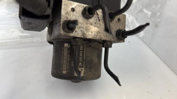 Bloc ABS (freins anti-blocage) VOLKSWAGEN TOURAN 1 PHASE 2 Diesel - Image 2