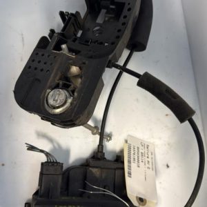 Serrure avant gauche RENAULT MEGANE 3 PHASE 1 Diesel - Image 1