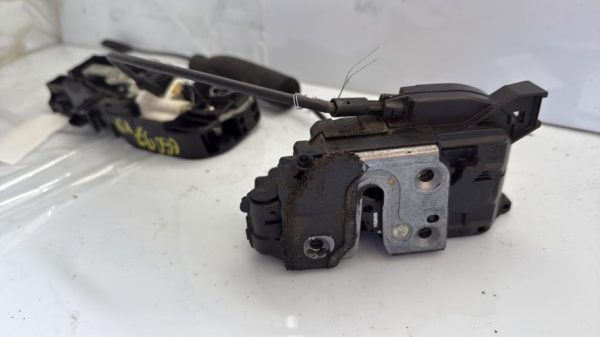 Serrure avant droit RENAULT GRAND SCENIC 3 PHASE 1 Diesel - Image 3