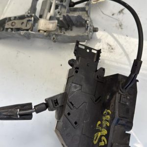 Serrure avant droit PEUGEOT 207 PHASE 2 BREAK Essence - Image 1