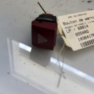 Bouton de warning PEUGEOT 207 PHASE 2 Essence - Image 1