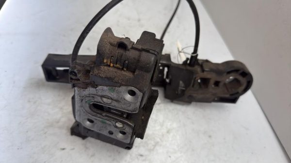 Serrure avant gauche RENAULT CLIO 3 PHASE 1 Essence - Image 3