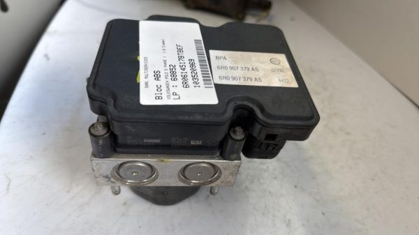 Bloc ABS (freins anti-blocage) VOLKSWAGEN POLO 5 PHASE 1 Diesel - Image 3