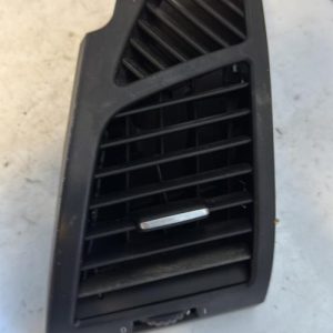 Aerateur tableau de bord avant gauche BMW SERIE 1 E87 PHASE 1 Essence - Image 1