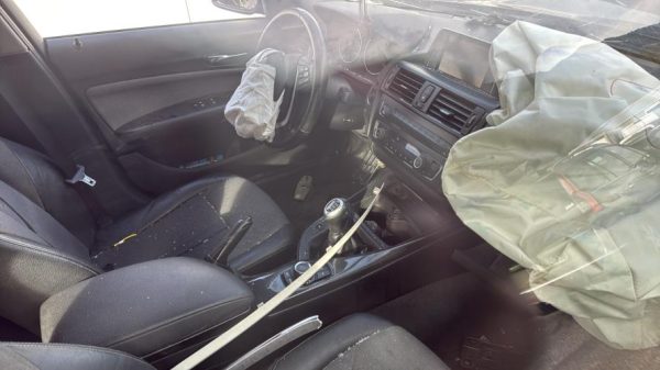 Camera de recul BMW SERIE 1 F20 PHASE 1 Diesel - Image 6