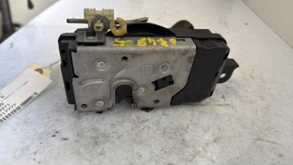 Serrure avant gauche OPEL ZAFIRA B PHASE 2 Diesel - Image 3