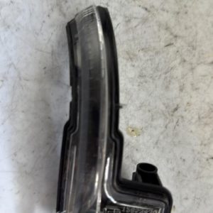 Repetiteur clignotant avant droit  (Feux) RENAULT CLIO 4 PHASE 2 Diesel - Image 1
