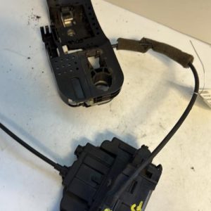 Serrure arriere gauche RENAULT MEGANE 3 PHASE 1 Diesel - Image 1