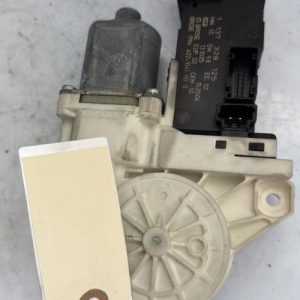 Moteur leve vitre avant gauche PEUGEOT 407 PHASE 1 BREAK Diesel - Image 1
