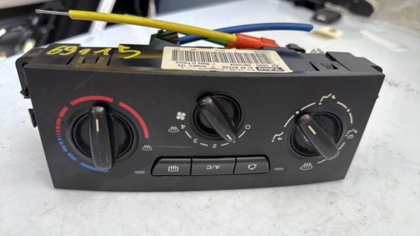 Commande chauffage PEUGEOT 207 PHASE 1 Diesel - Image 2