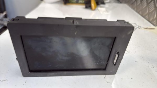 Ecran GPS RENAULT CLIO 3 PHASE 2 Diesel - Image 1