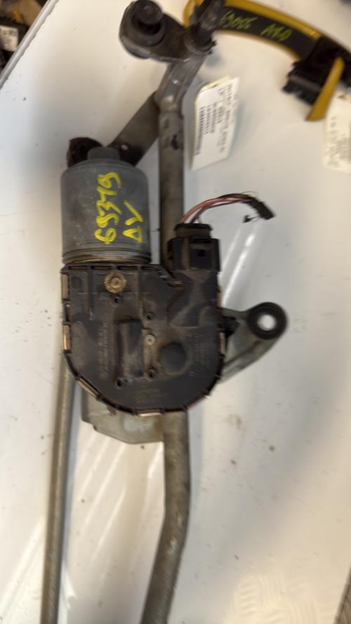 Moteur essuie glace avant VOLKSWAGEN PASSAT 5 CC COUPE Diesel - Image 1
