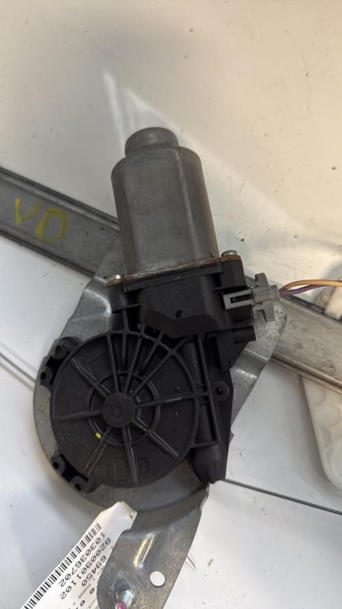 Leve vitre electrique avant droit DACIA LOGAN MCV 1 PHASE 2 BREAK Essence/Ethanol - Image 3